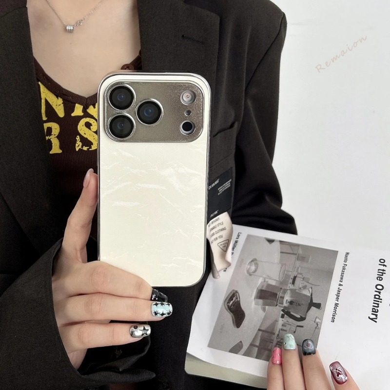 Custodia per telefono in pelle - Camera Lens Protector recensione e prezzo